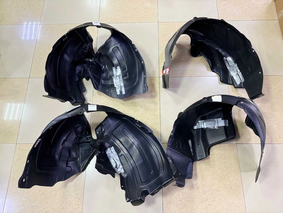 Защита подкрылков (локеры) на Toyota Camry 70-75