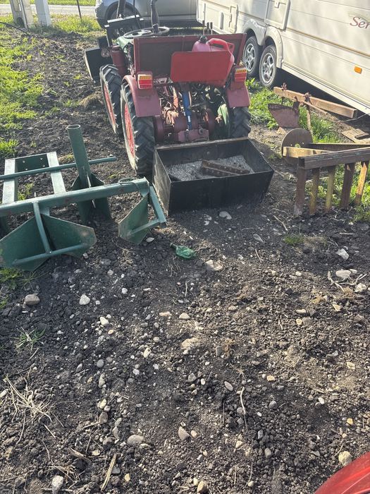 Vand tractoras Pasculi 21 cai. Pornire la cheie.