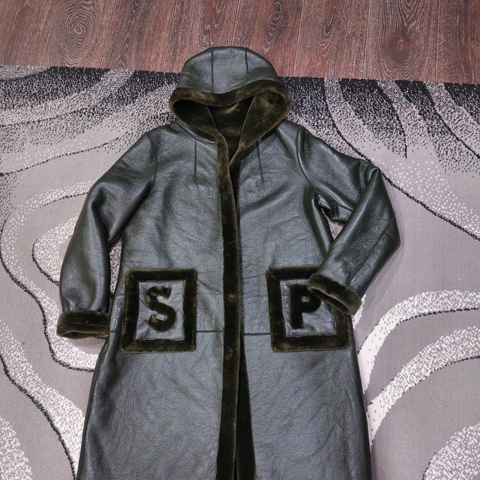 Разгрузка гардероба.