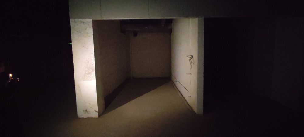 Торговый центр Карвон угловой магазин