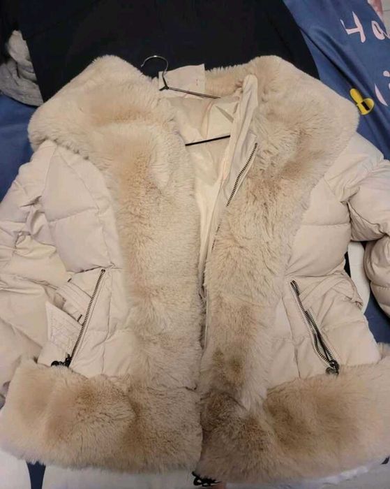 Зимно яке много топли