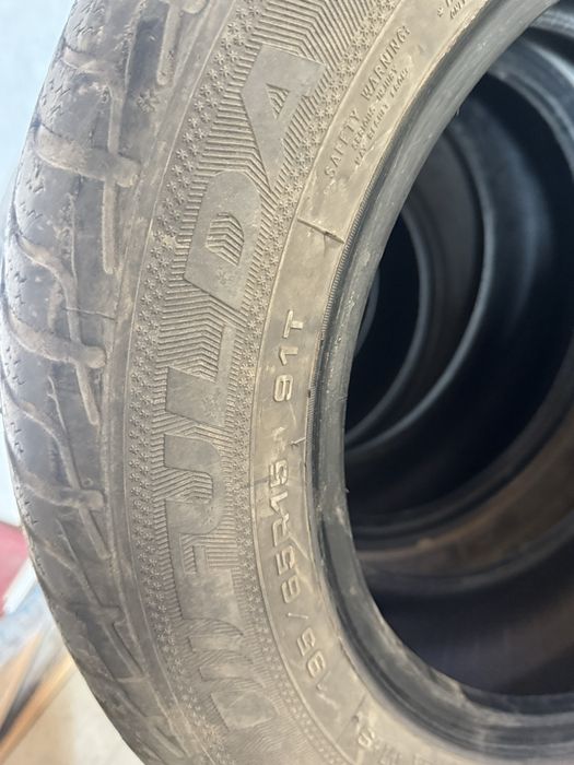 Продам шины всесезонные.