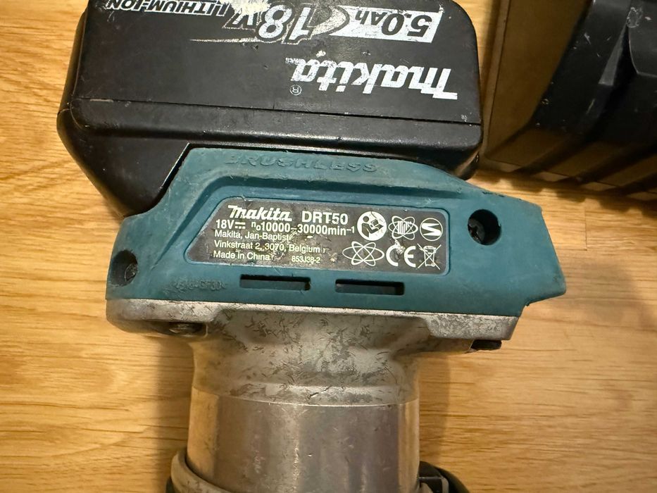 Оберфреза Makita DRT50