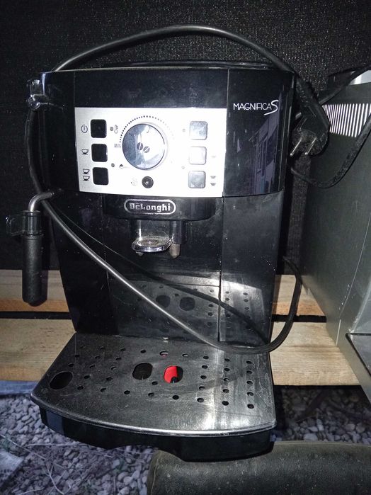 Expresor Delonghi Magnifica S