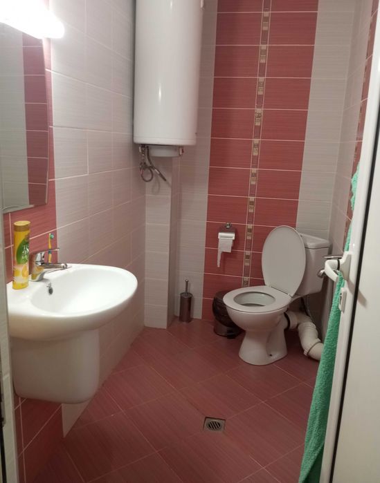 Дава се под наем Едностаен апартамент в Пловдив, Център - 36 кв.м за 185 € - Снимка #4