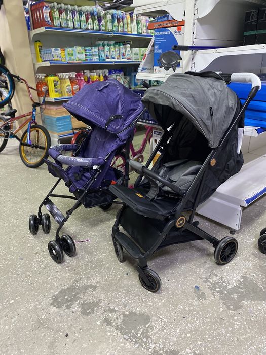 Коляска простой и раскладной