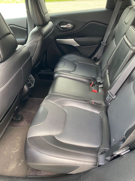Jeep Cherokee Overland 4x4 automat 128000km full full