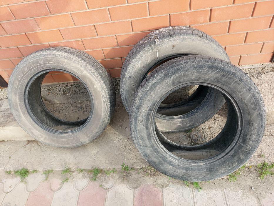 Продается шины размер 265/60/18
