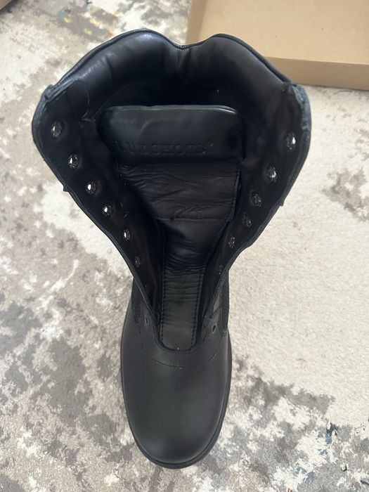 Продам берцы новые