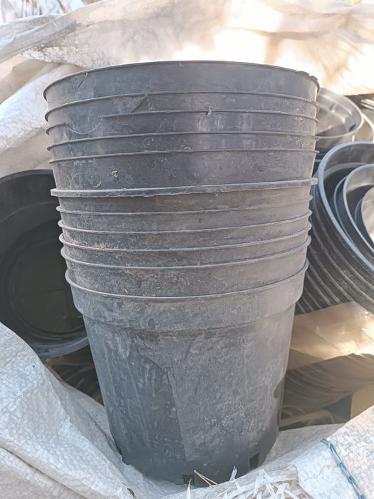 Продам горшки для цветов