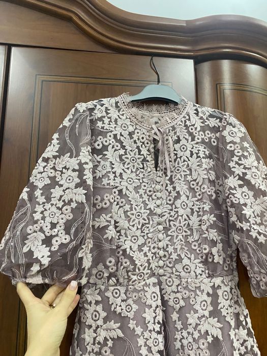 коктейльное вечерное платье. Одевала один раз, почти новаое. размер S.