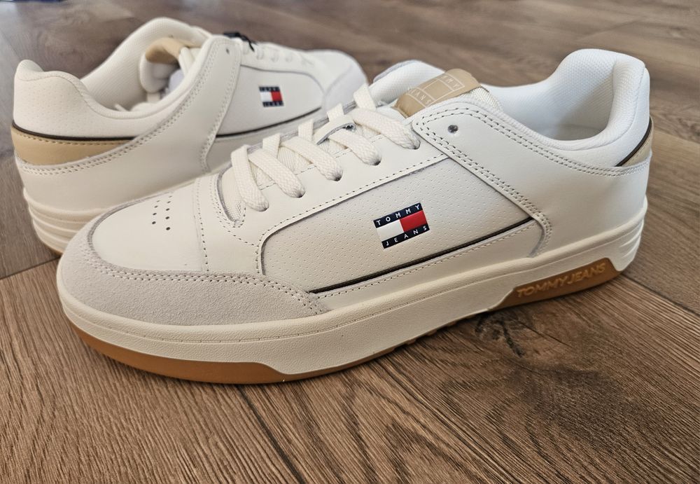 Vând papuci original nou cu eticheta
