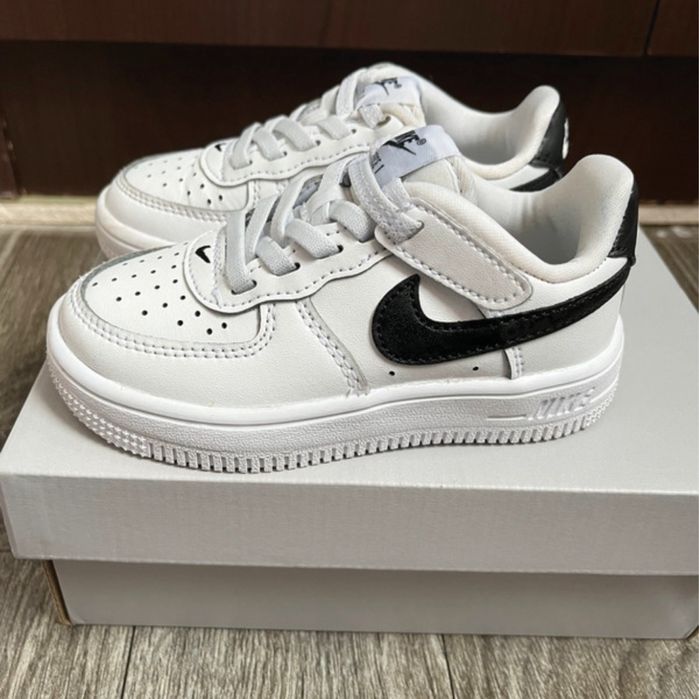 Adidasi unisex Nike Air Force 1 nr 25