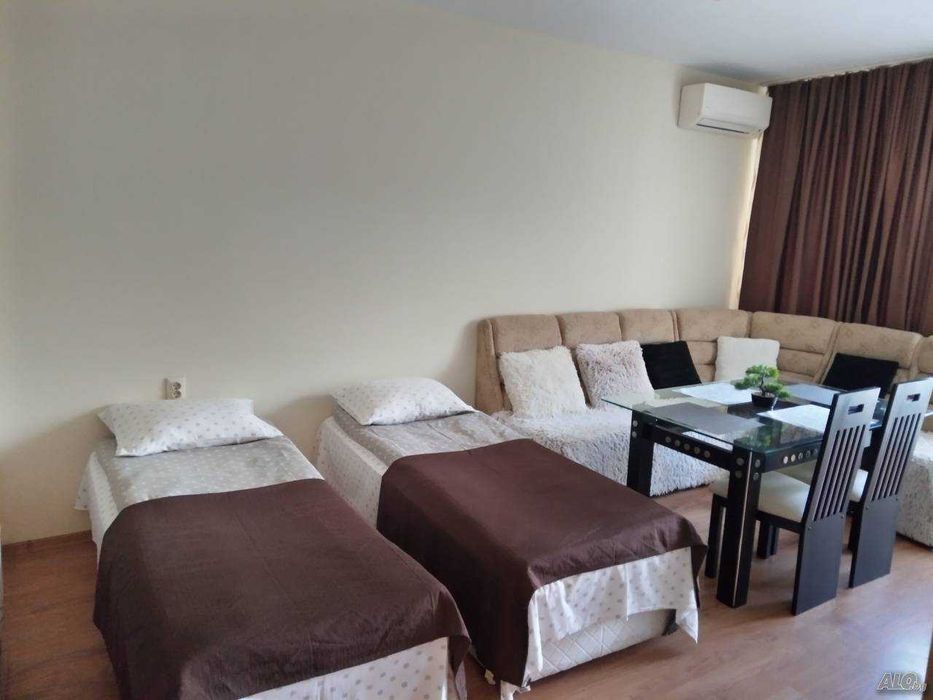 Нощувки 20 евро  в ЦЕНТЪРА до Полицията