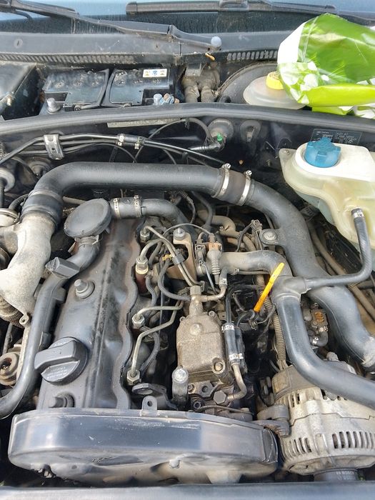Audi 4,  1,9 tdi, 1996, culoare negru albăstrui,