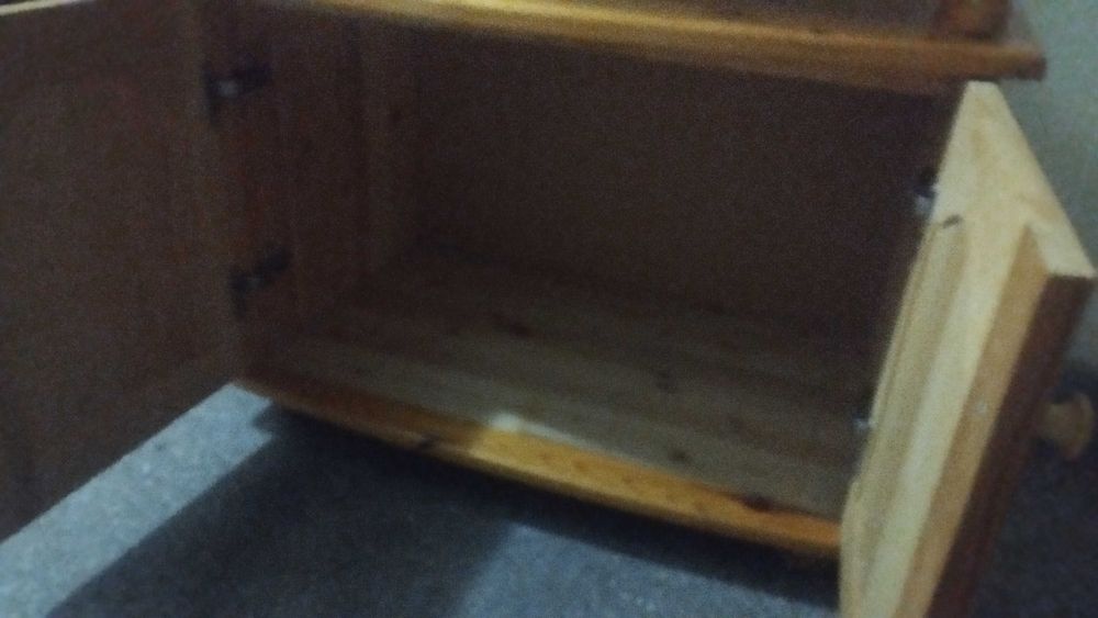 Шкаф за телевизор