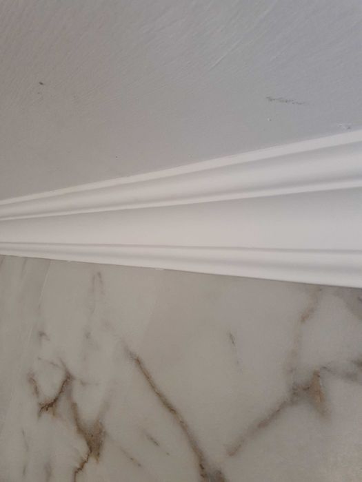 Disponibil Zugravit//Finisaje/Baghete/Chenare/Panouri Decorative