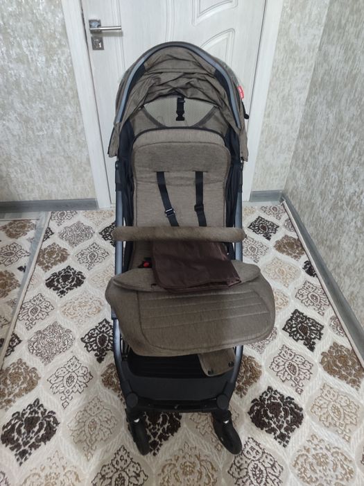 Коляска почти новый 500.000 сум