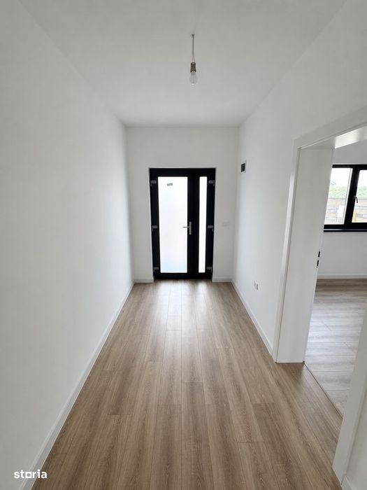 BECI! PLACA! 2 BAI! CANALIZ! Langa ASFALT! Casa Horpaz-Ciurbesti