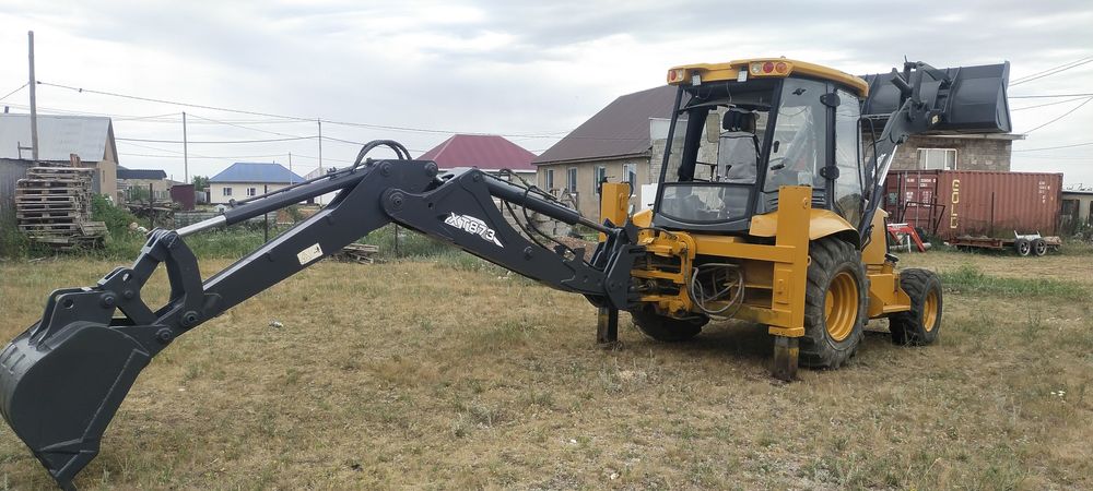 Экскаватор погрузчик XCMG XT873