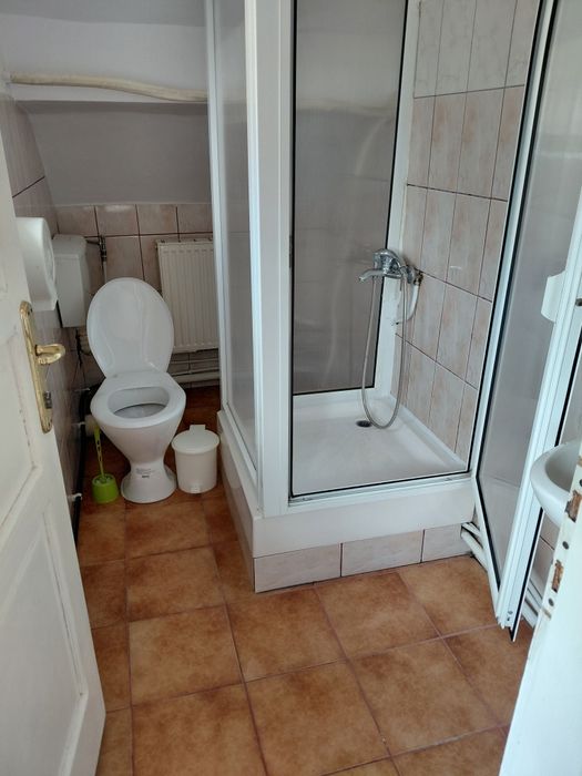 Casa de inchiriat 10-20 locuri pentru muncitori!