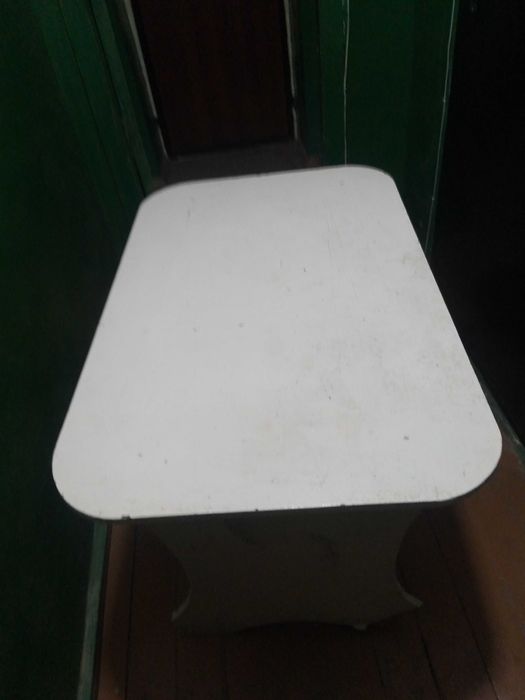 Стол кухонный обеденный