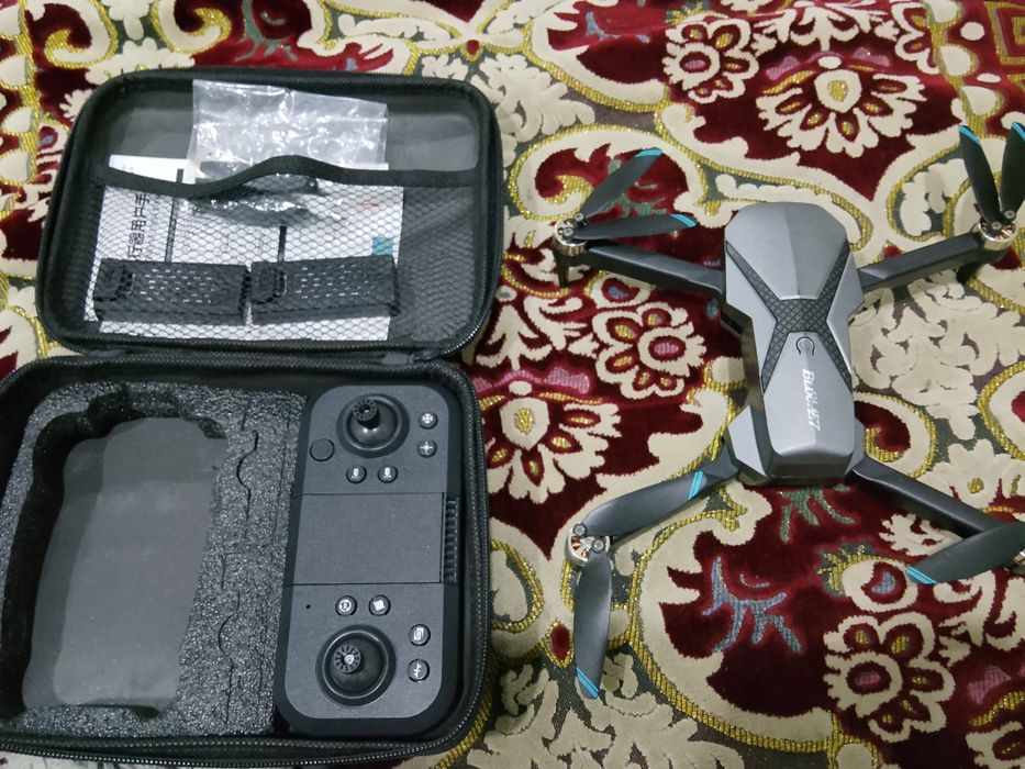 Продам дрон AE7 новый