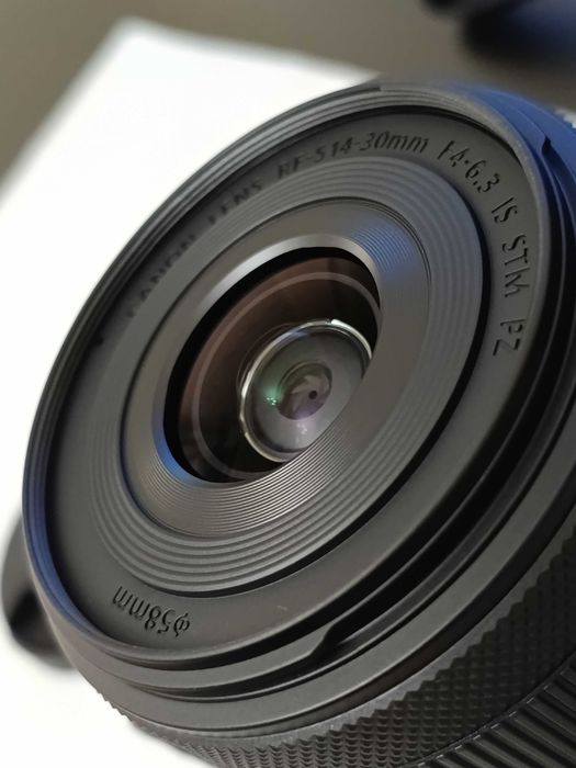 Canon R50V Видеокамера