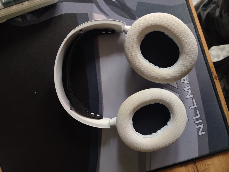 Продается Steelseries arctis nova 7p