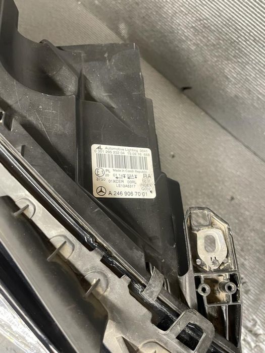 Far Dreapta Mercedes B klass w246 Led high performance