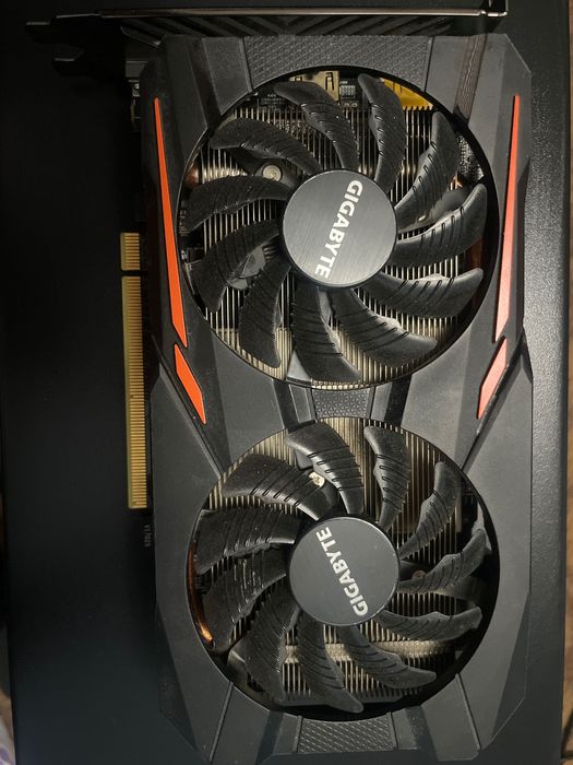 Видео карта Gigabyte RX560 GAMING OC-2GB