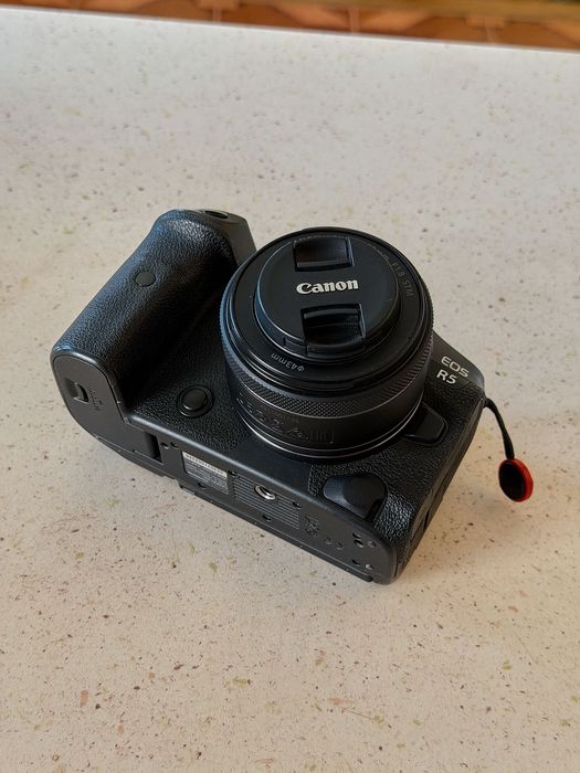 Продавам Canon R5