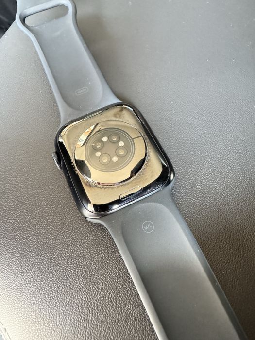 Apple Watch 8 series (GPS)