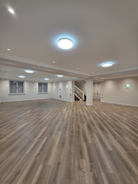 Продаётся абсолютно новый евродом премиум-класса.