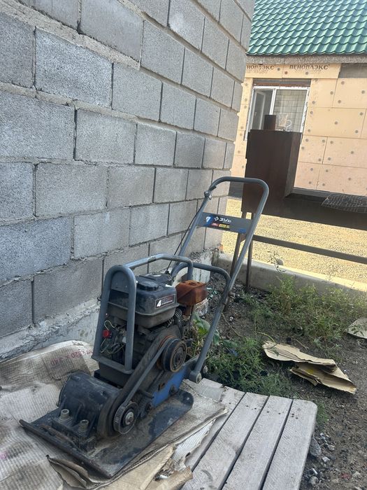Продам Виброплиту зу