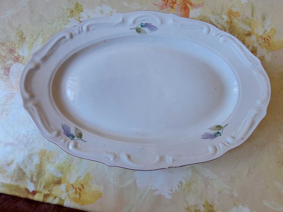 ;Порцеланово плато -8лв.;