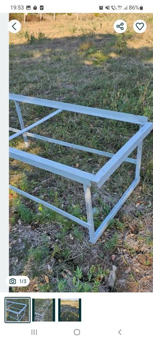 Ofertă!Vând 4 stative / suporți metalici pentru 5 stupi fiecare. Preț/buc 
Vâ