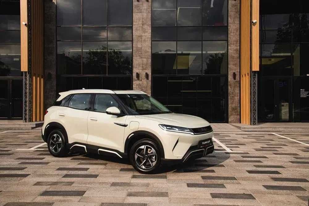 Сдам  в  Аренду  с  последующим  выкупом  BYD  Yuan  UP DM-i