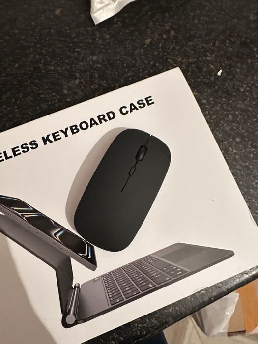 Чехол Apple magic Keyboard для Apple iPad pro 11 ( 2024) черный.