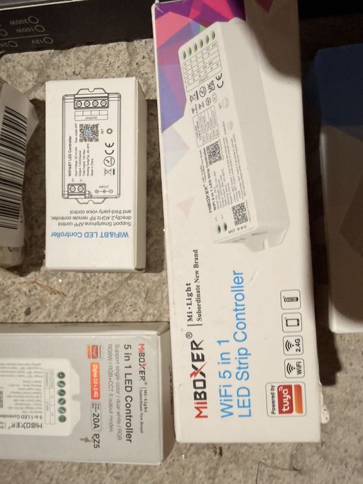 Led контролери, различни видове