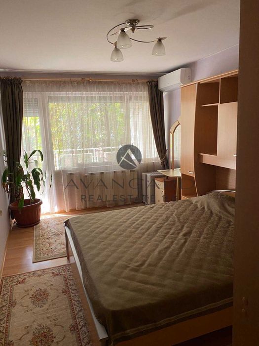 Продава се Четиристаен апартамент в Пловдив, Тракия - 156 кв.м за 2652 €/кв.м - Снимка #6