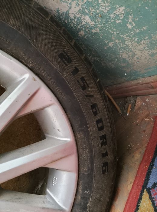 Продаю авто шину