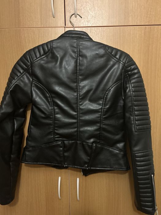 Кожено черно яке