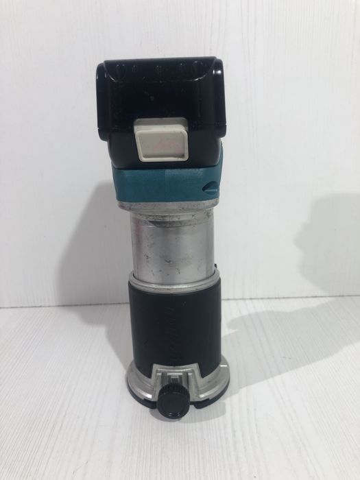 Freză Makita DRT 50