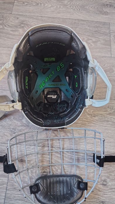 Шлем хоккейный bauer re-akt85