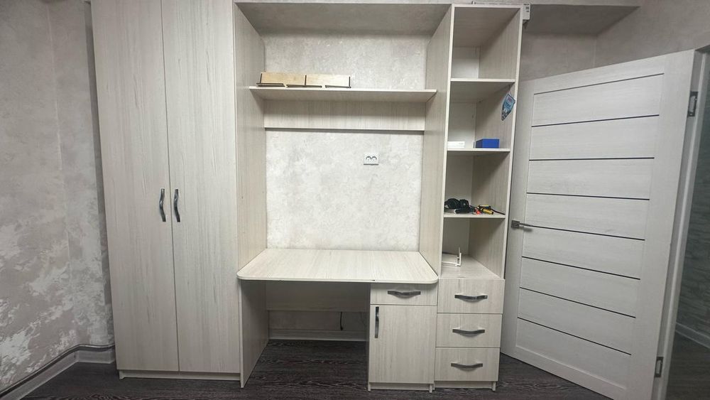 Продам шкаф горку