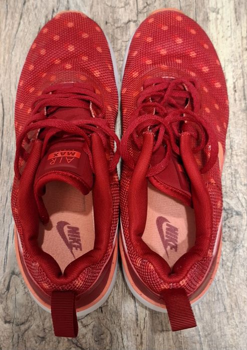 NIKE Дамски маратонки-номер 39