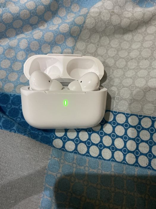 Vand casti Bluetooth in stare perfecta NEGOCIABIL!!! se aude bomba