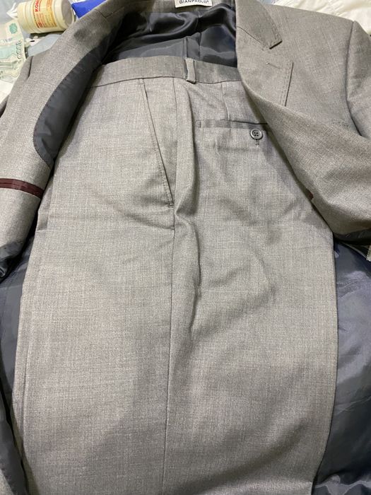 Продам костюм серый( Турция)р 46