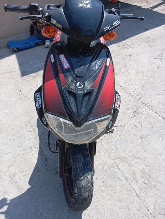 Продам Скутер ру8